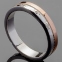 Обручальное кольцо из серебра и золота с камнями